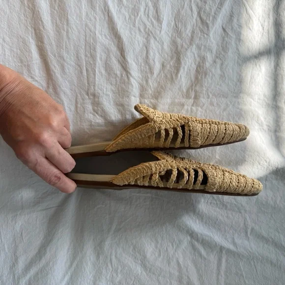 Kaanas Natural Woven Raffia Mules, Size 9 - Picture 3 of 6